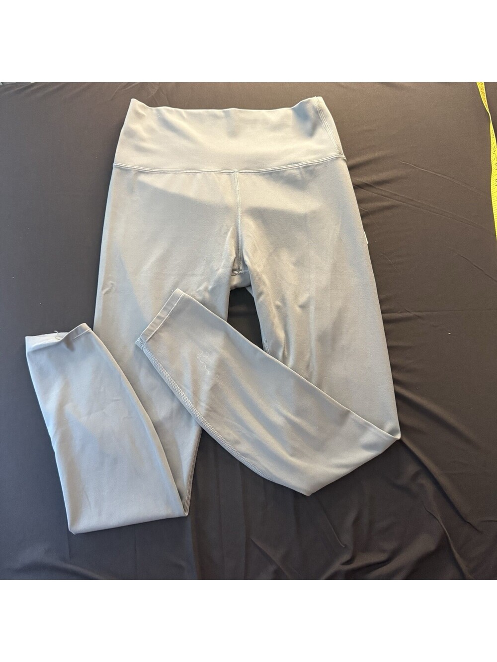 Vuori Daily Leggings Women’s Size Small Gray/Green Small Defect - Picture 3 of 8